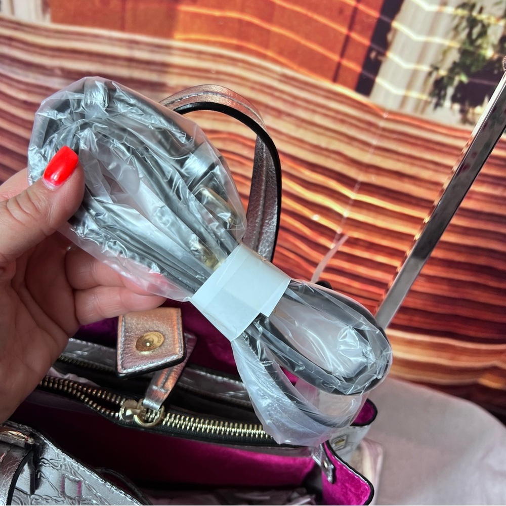 NWT Betsey Johnson Shop Around The Clock Tote, Silver, Heart Logo, Crossbody - Picture 15 of 16